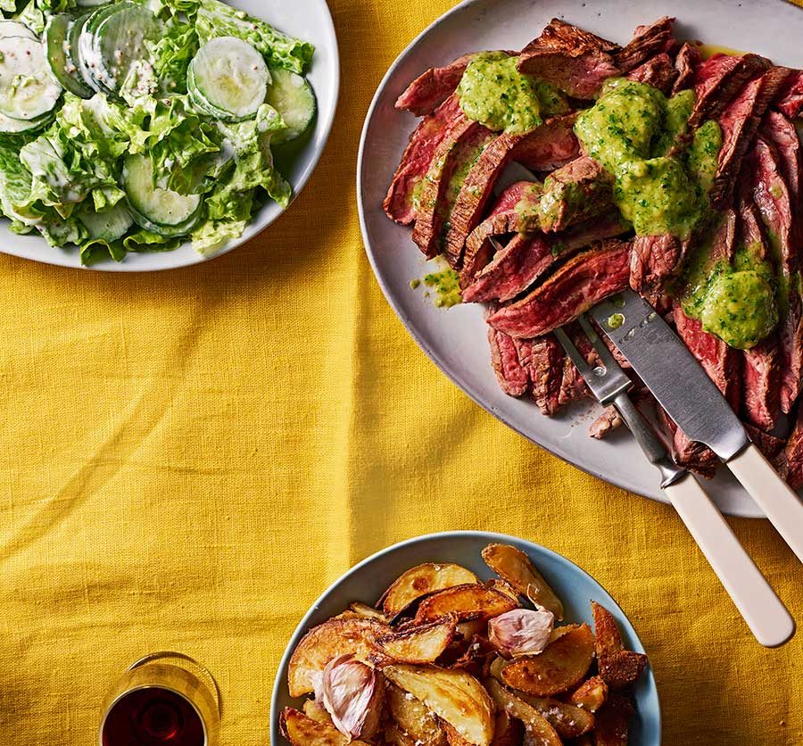 간단한 재료로 만드는 많은 사람을 위한 요리